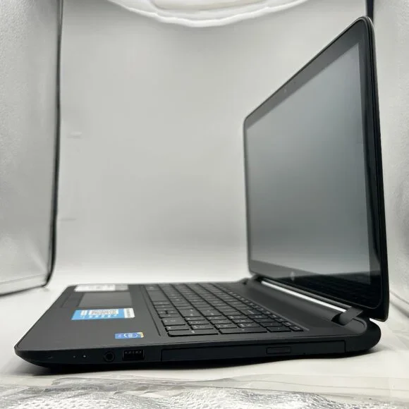 HP 15 Touchscreen Notebook | Celeron N2940 | 4GB RAM | 500GB HDD | Windows 11 - Picture 2 of 8